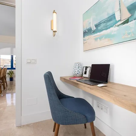 Laura Quietude, Heated Pool, Jacuzzi , Sea And Mountain Views Villa Corralejo