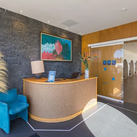 Laura Quietude, Heated Pool, Jacuzzi , Sea And Mountain Views Villa Corralejo
